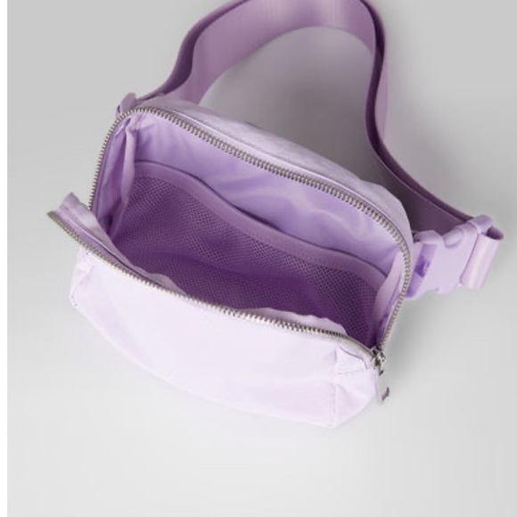 Lavender Zippered Belt Bag - 32 Degrees - Picture 2 of 7